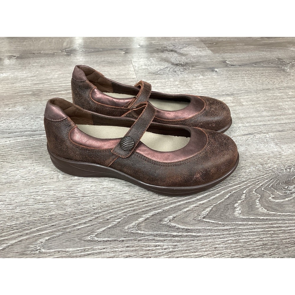SAS Step Out Mary Jane Brown Leather Shoes 2798238 Womens Size 10W 10 Wide